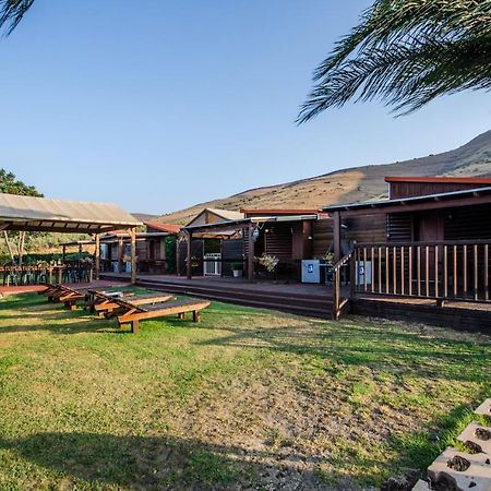Avigail Guest House Yavneʼel Exteriör bild