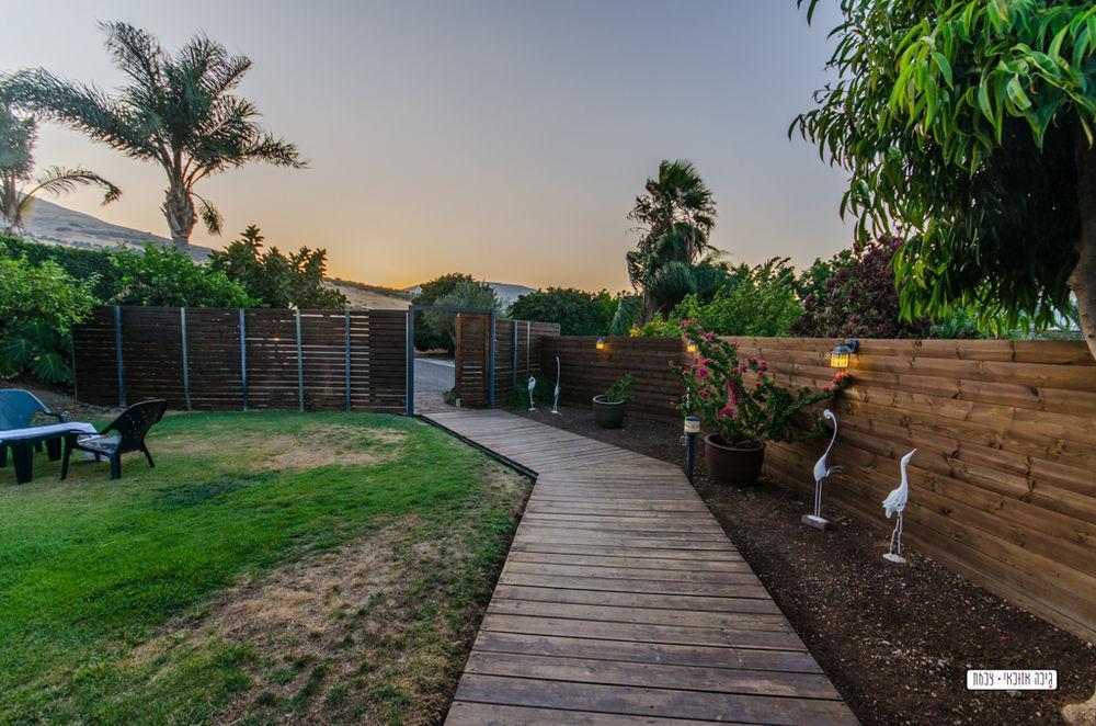 Avigail Guest House Yavneʼel Exteriör bild