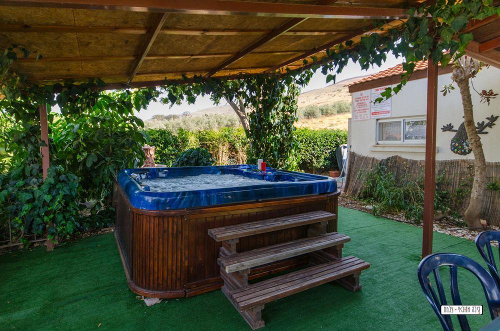Avigail Guest House Yavneʼel Exteriör bild
