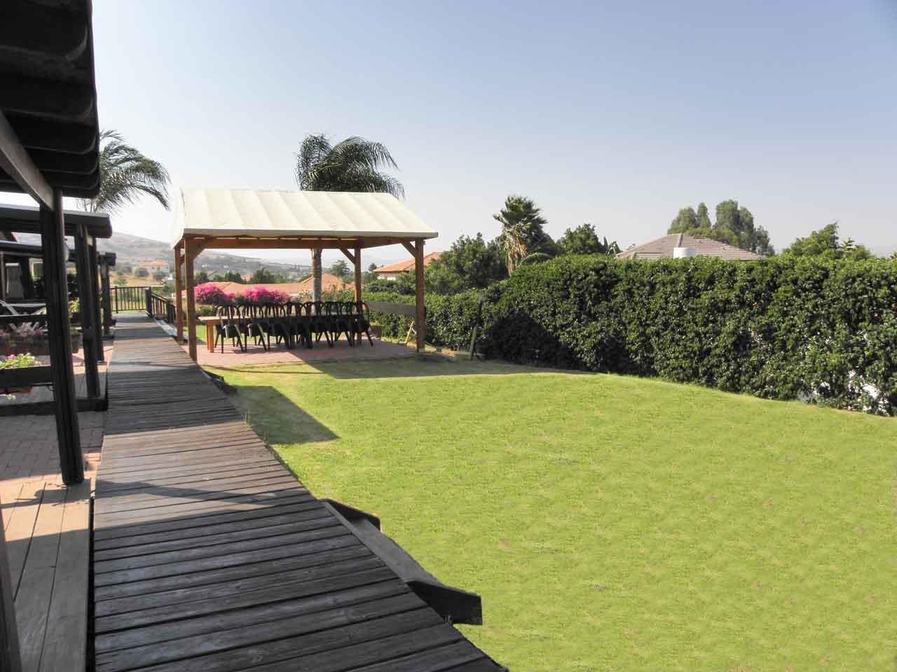 Avigail Guest House Yavneʼel Exteriör bild