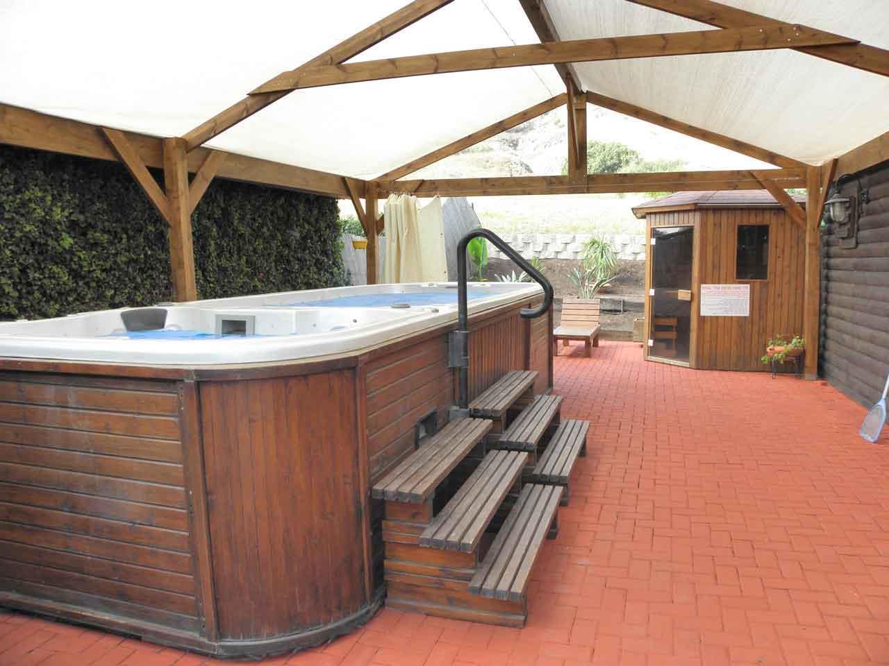 Avigail Guest House Yavneʼel Exteriör bild