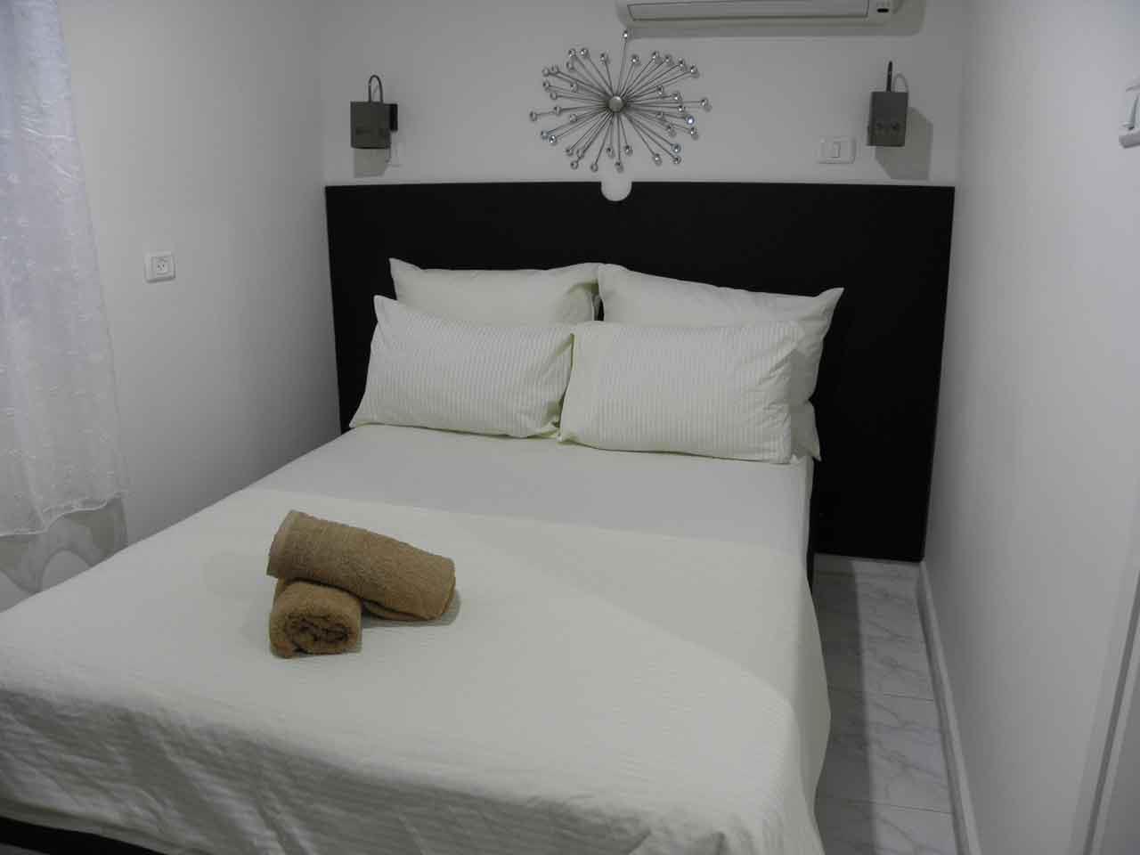Avigail Guest House Yavneʼel Exteriör bild