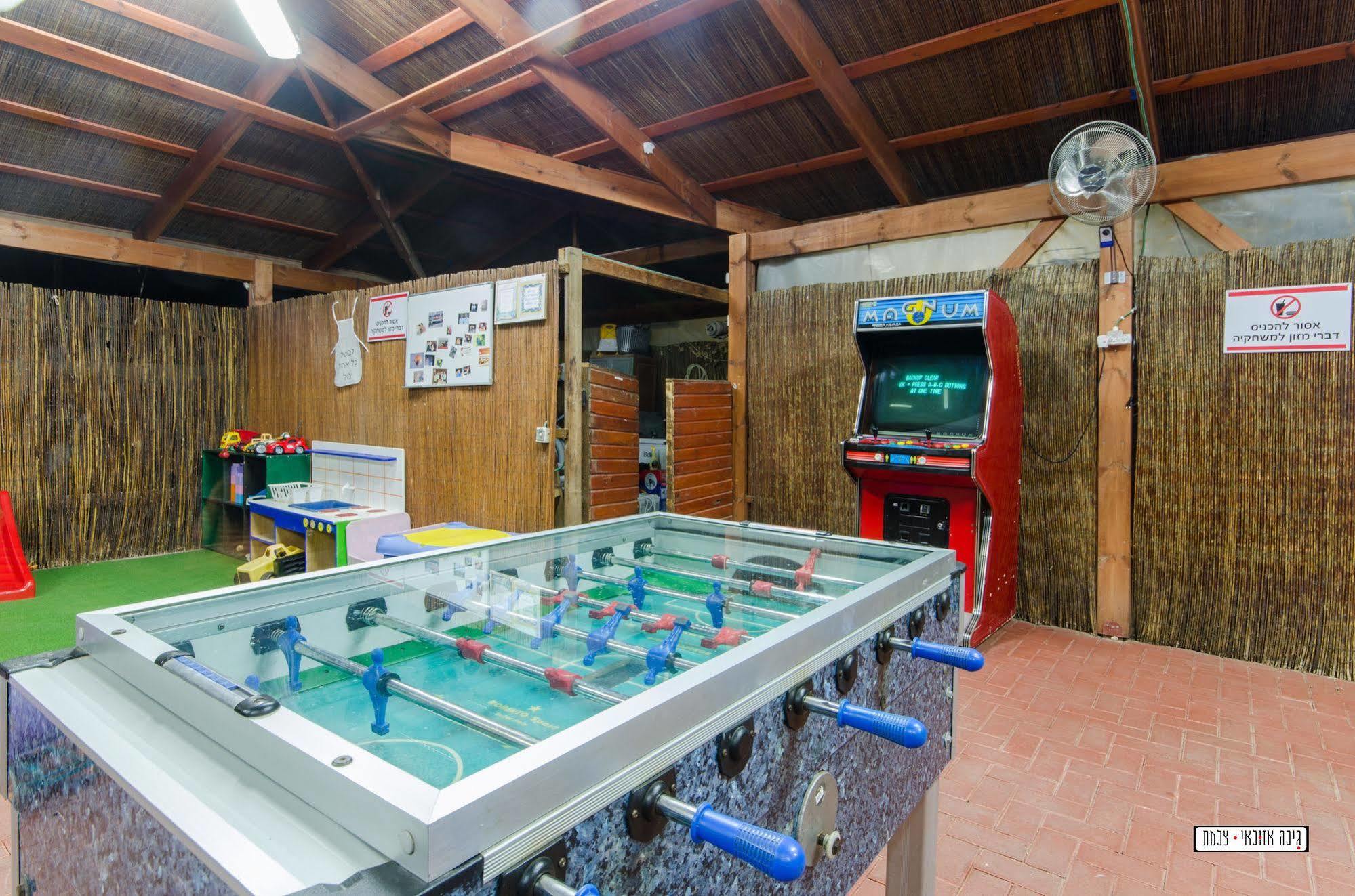 Avigail Guest House Yavneʼel Exteriör bild